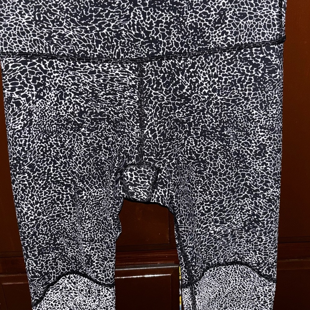 Lululemon Athletica Black and White Patterned Leggings